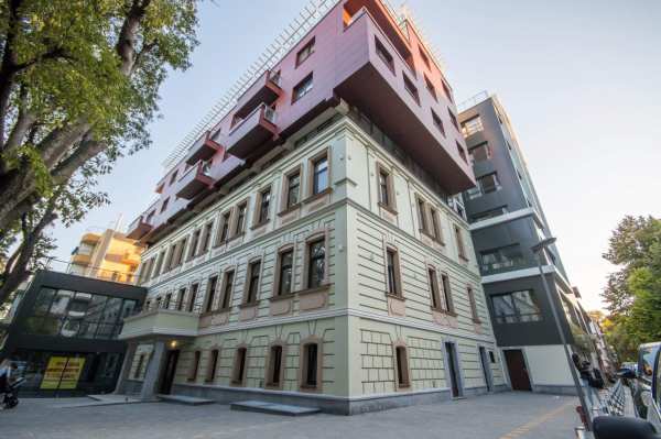 Дава под наем гараж, паркомясто, гр. варна, център