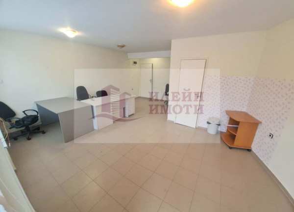 Дава под наем офис, гр. русе, център