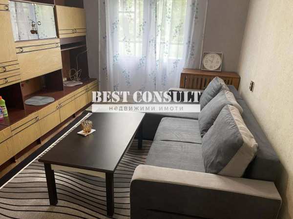 Дава под наем 2-стаен, гр. русе, център