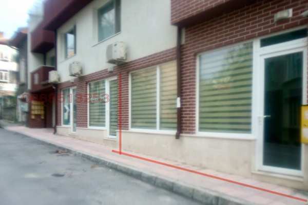 Дава под наем бизнес имот, гр. шумен, център