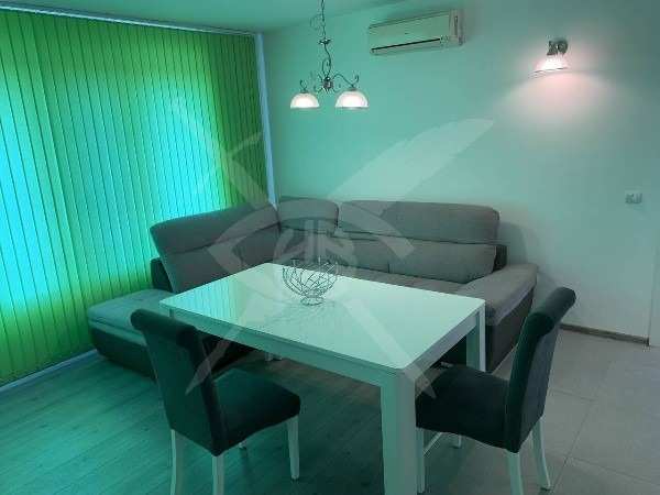 Дава под наем 3-стаен, гр. бургас, област бургас