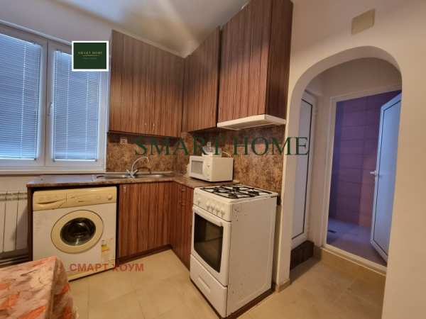 Дава под наем  многостаен град Велико Търново, Център
      120 кв.м