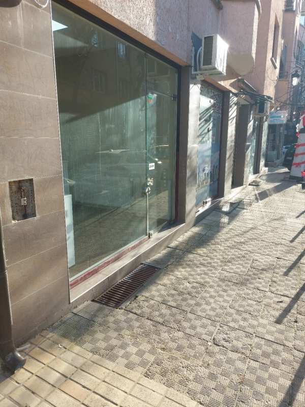 Дава под наем магазин, гр. русе, център