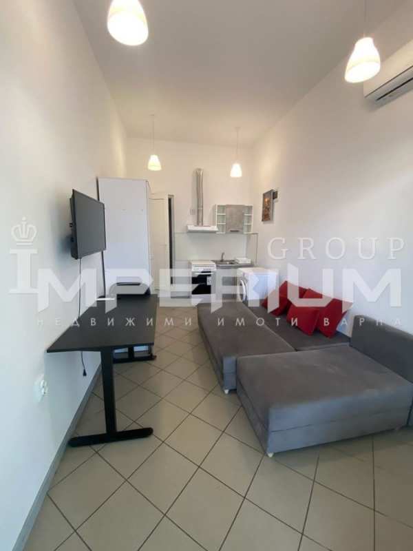 Дава под наем 1-стаен, гр. варна, погреби