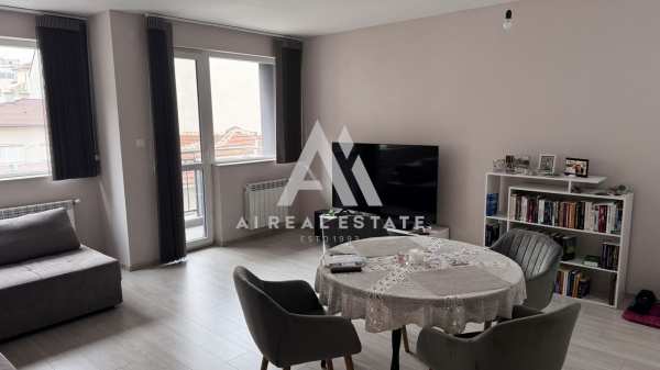 Дава под наем 3-стаен, гр. плевен, широк център