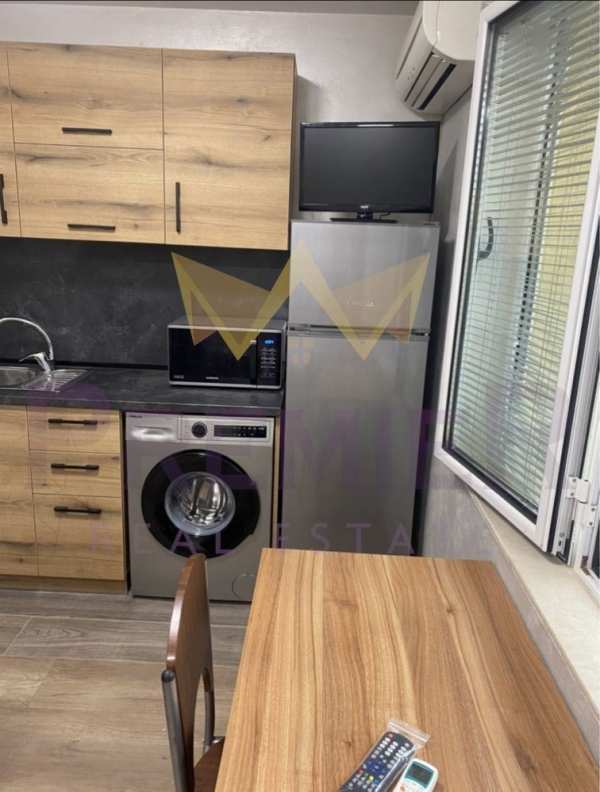 Дава под наем 1-стаен, гр. варна, спортна зала