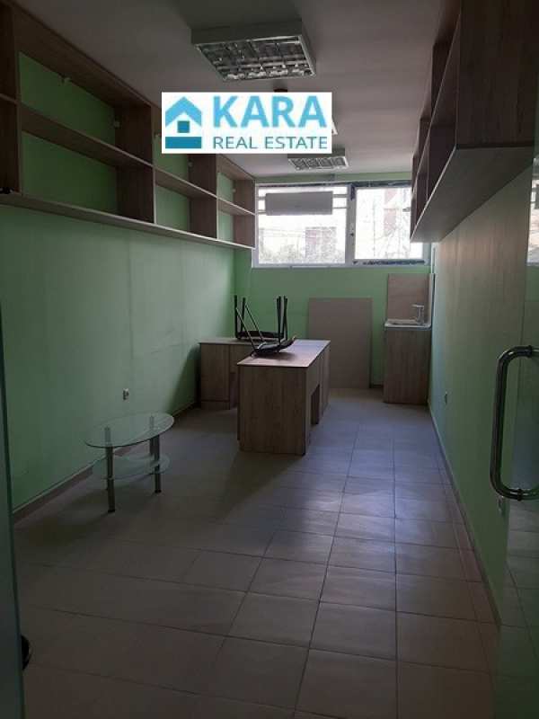 Дава под наем офис, гр. кърджали, център