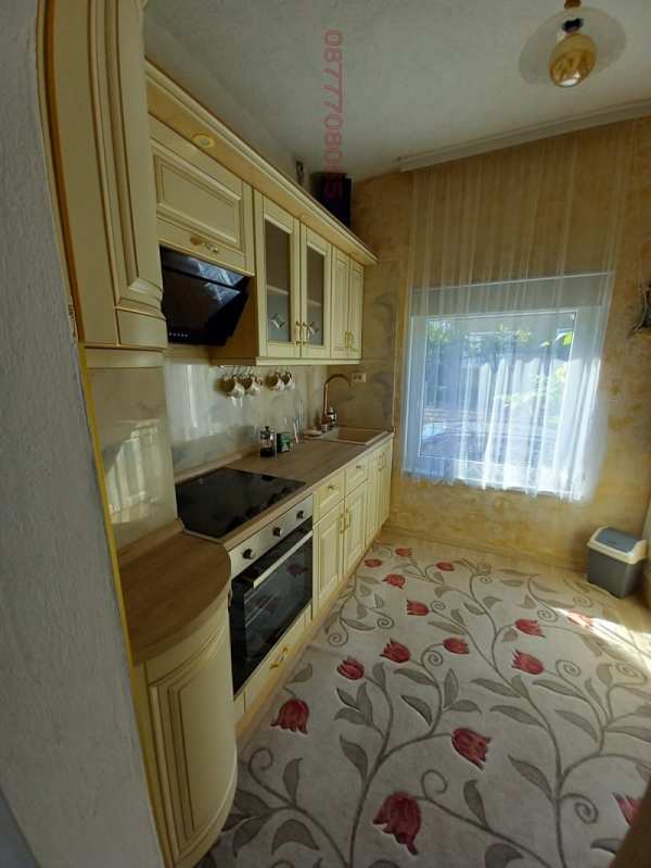 Дава под наем 4-стаен, гр. велинград, област пазарджик