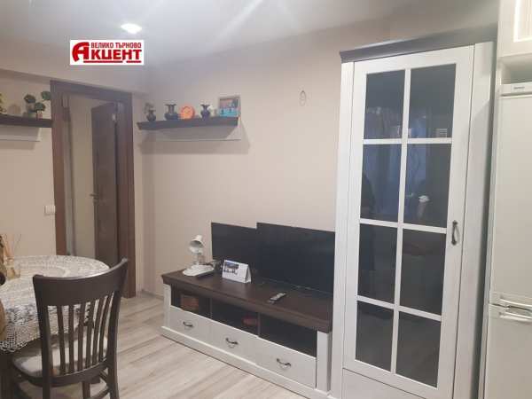 Дава под наем 2-стаен, гр. велико търново, център