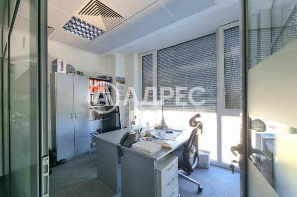 Дава под наем офис, гр. софия, младост 4