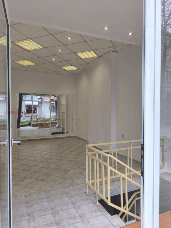 Дава под наем магазин, гр. варна, център