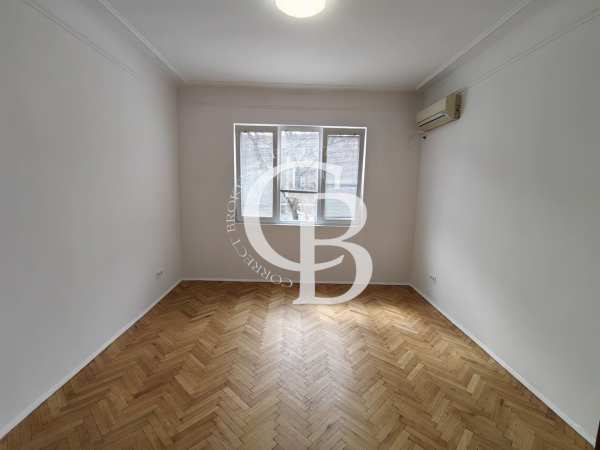 Дава под наем офис, гр. варна, център