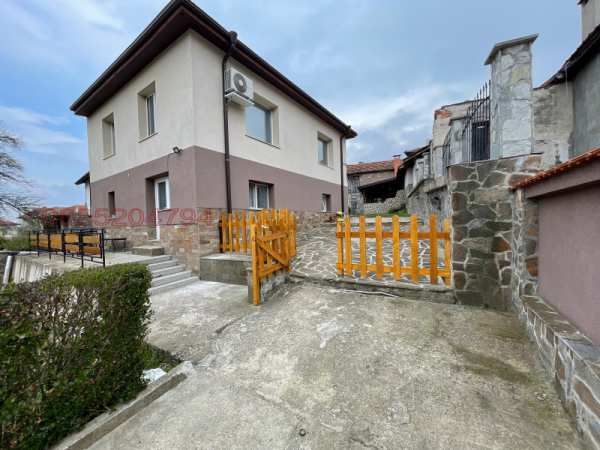 Дава под наем къща, с. костенец, област софия област