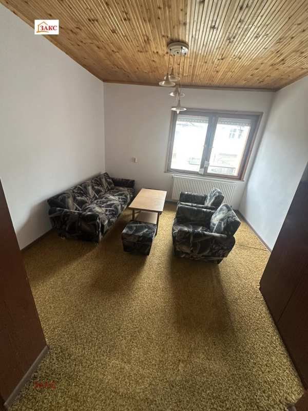 Дава под наем етаж от къща, гр. кърджали, студен кладенец