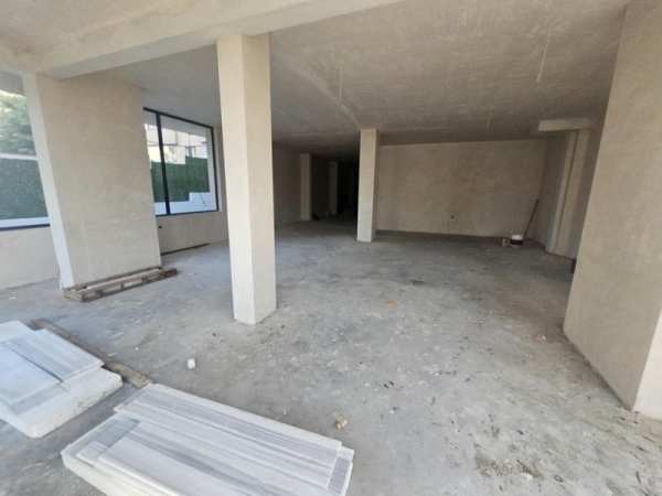 Дава под наем  магазин град Кърджали, Веселчане
      440 кв.м