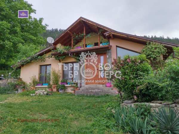 Дава под наем къща, гр. велико търново, център