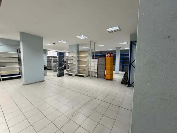 Дава под наем магазин, гр. плевен, широк център