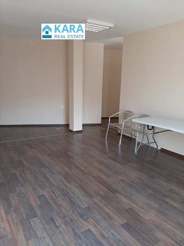 Дава под наем офис, гр. кърджали, център