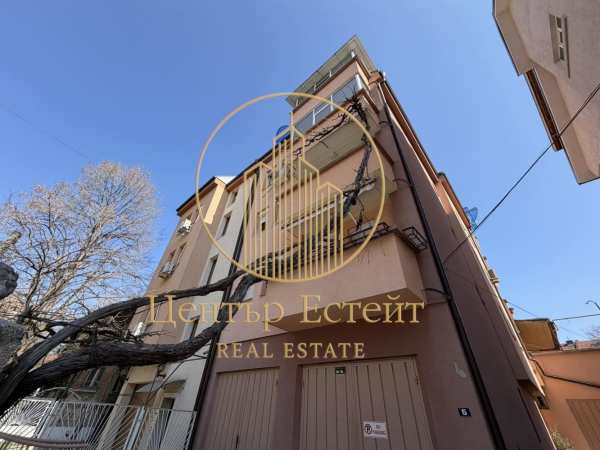 Дава под наем 4-стаен, гр. плевен, идеален център