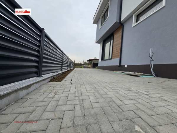 Продава къща, с. марково, област пловдив