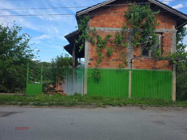 Продава къща, с. скриняно, област кюстендил
