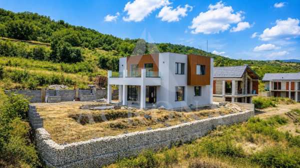 Продава къща, с. марково, област пловдив