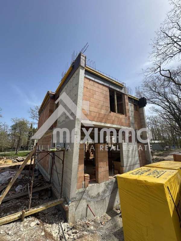 Продава къща, с. близнаци, област варна