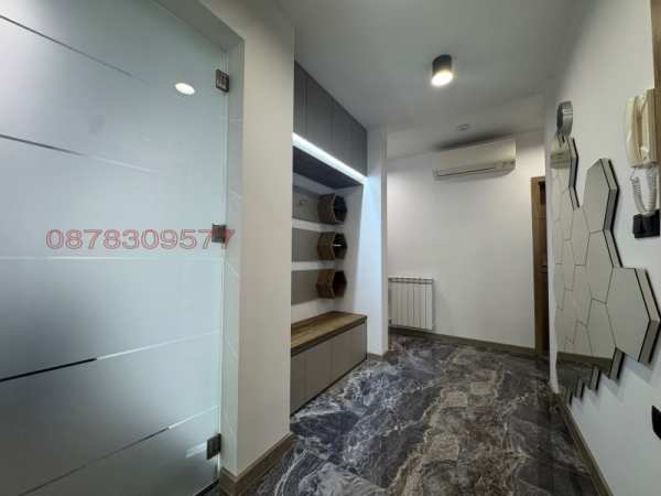 Продава 4-стаен, гр. русе, център