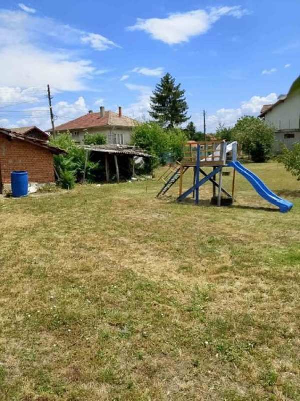 Продава парцел, с. бъзън, област русе