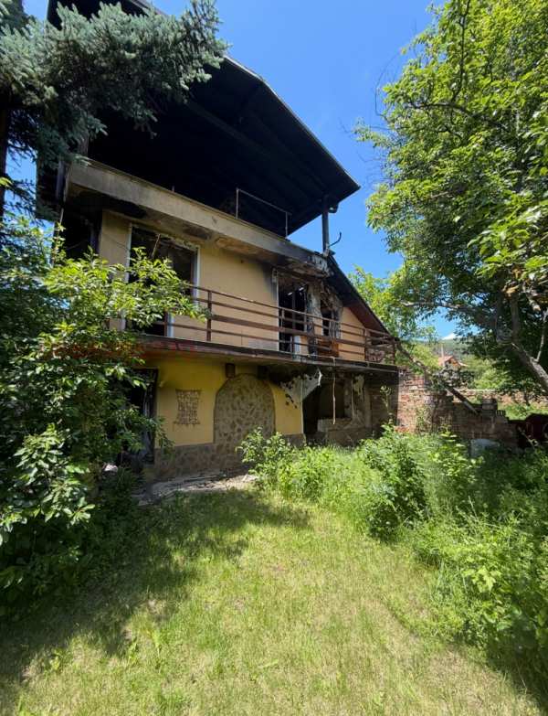Продава къща, с. осоица, област софия област