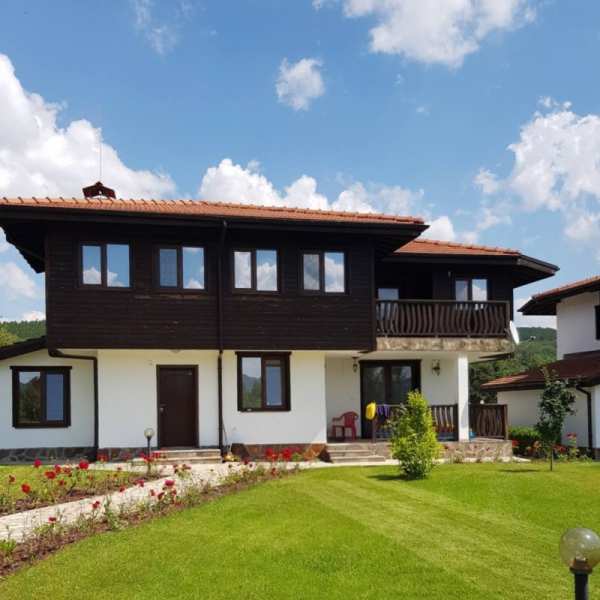 Продава къща, с. алдомировци, област софия област