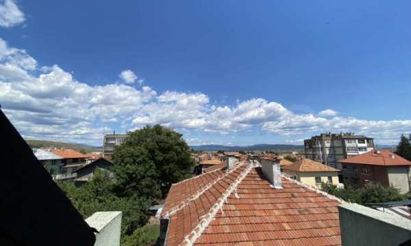 Продава  4-стаен гр. Разлог, област Благоевград
      118 кв.м