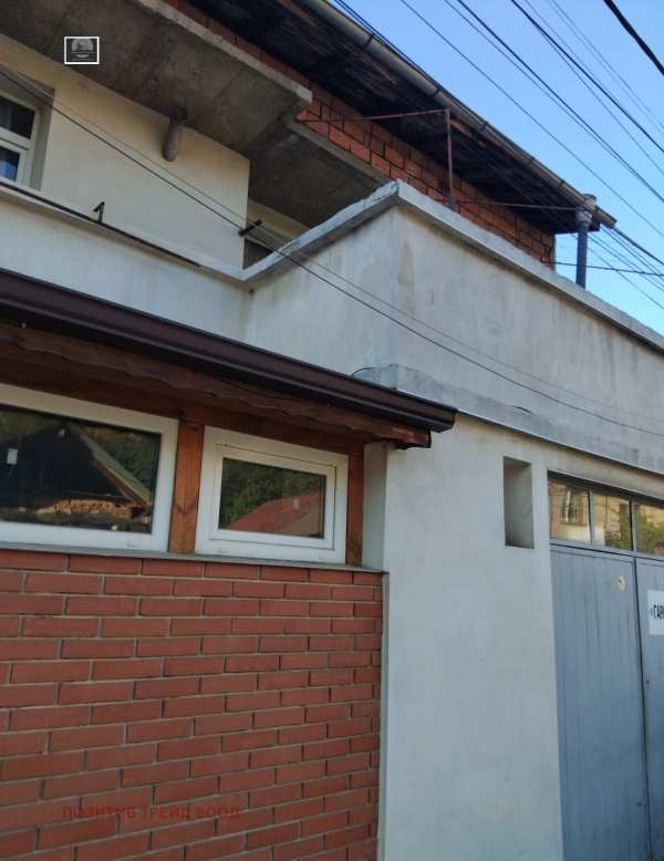 Продава къща, гр. дупница, област кюстендил