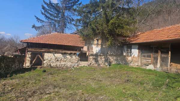 Продава къща, с. разлив, област софия област