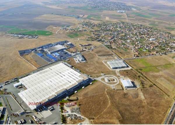 Продава  парцел с. Радиново, област Пловдив
      5380 кв.м