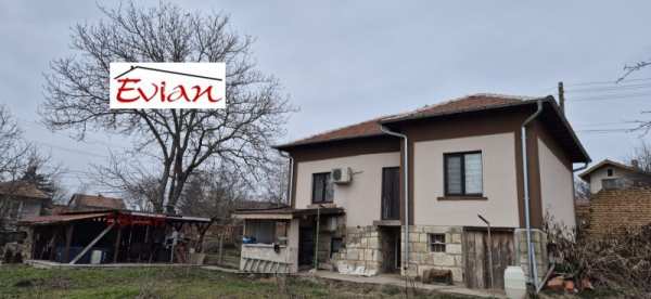 Продава къща, с. червена вода, област русе