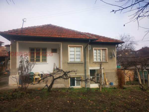 Продава къща, гр. разград, житница
