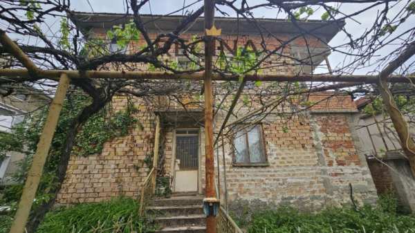 Продава къща, гр. хисаря, област пловдив