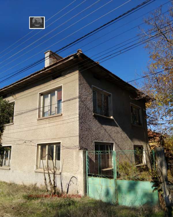 Продава  къща с. Крайници, област Кюстендил
      154 кв.м
