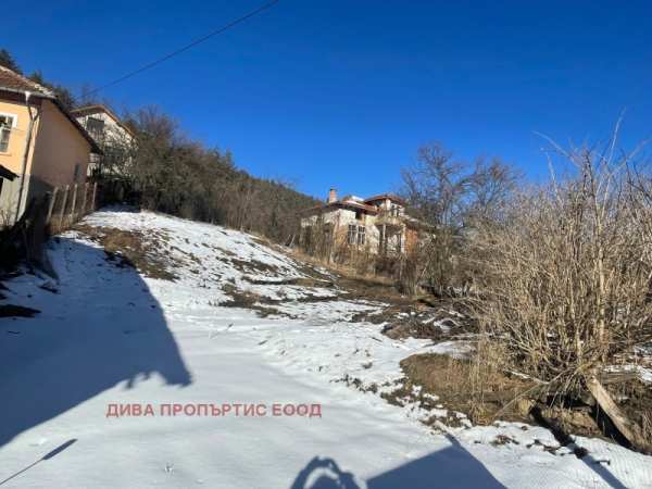 Продава парцел, с. ново село, област софия област
