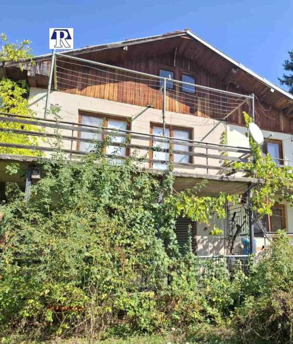 Продава  къща с. Гумощник, област Ловеч
      140 кв.м