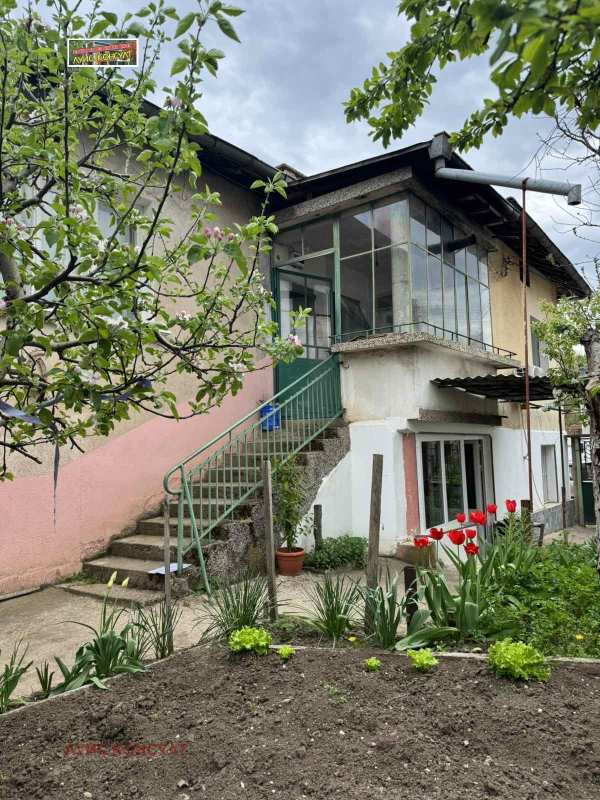 Продава къща, гр. монтана, мала кутловица