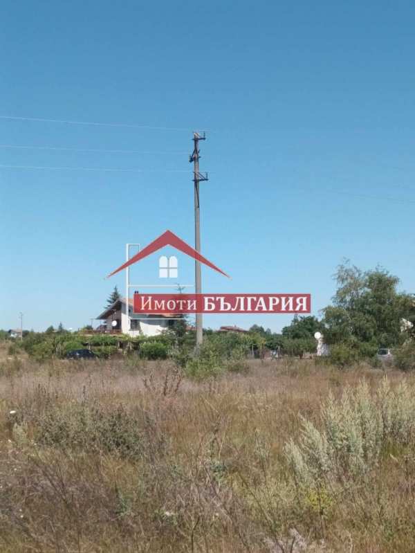 Продава  парцел с. Топола, област Добрич
      710 кв.м