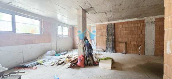 Продава магазин, гр. шумен, център