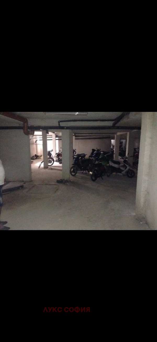 Продава склад, гр. търговище, център