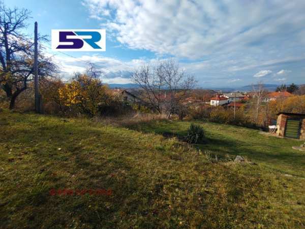 Продава  парцел с. Кладница, област Перник
      1029 кв.м