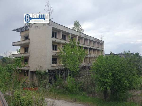 Продава бизнес имот, гр. горна оряховица, област велико търново