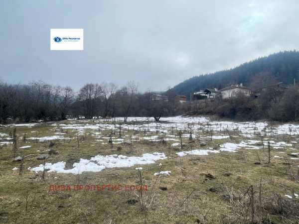 Продава парцел, с. бели искър, област софия област