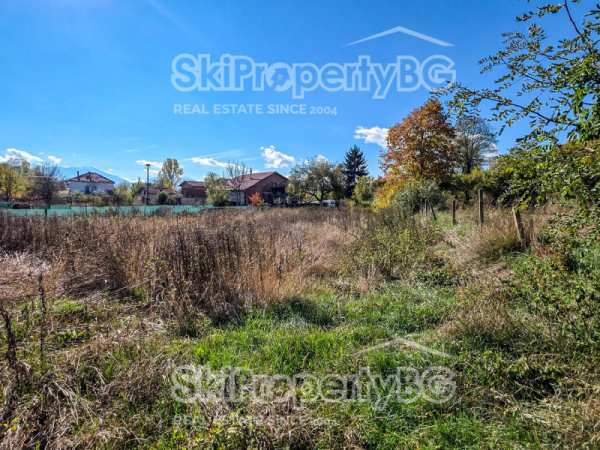 Продава  парцел с. Райово, област София
      896 кв.м