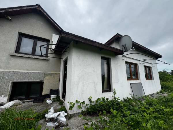 Продава вила, гр. варна, м-т боровец - юг